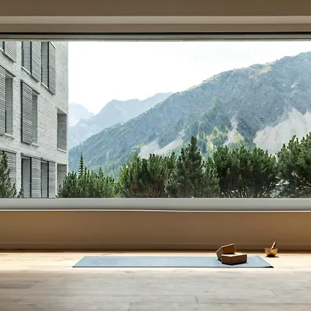 ホテル Tschuggen Grand - The Leading Of The World 5*