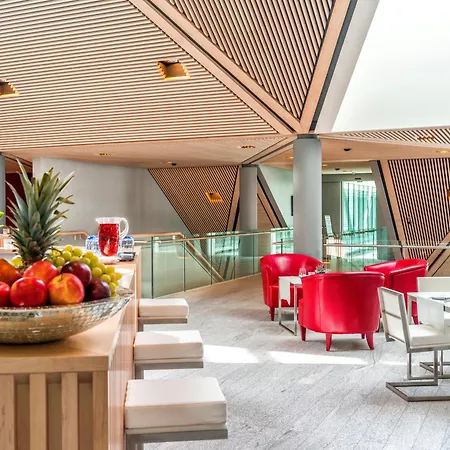 Tschuggen Grand - The Leading Of The World 아로사