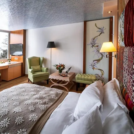 Tschuggen Grand - The Leading Of The World アローザ