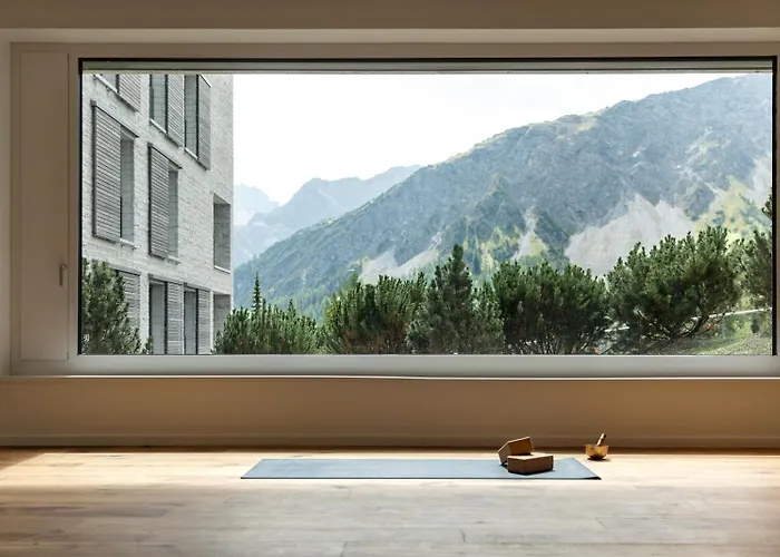 فندق Tschuggen Grand - The Leading Of The World 5*